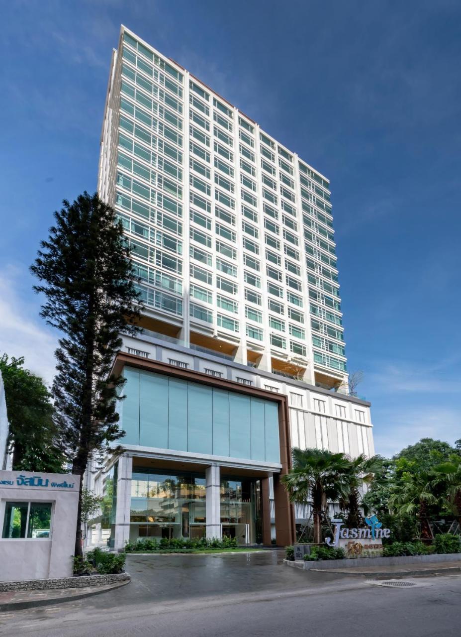 Jasmine 59 Hotel Bangkok Zewnętrze zdjęcie The building of the university